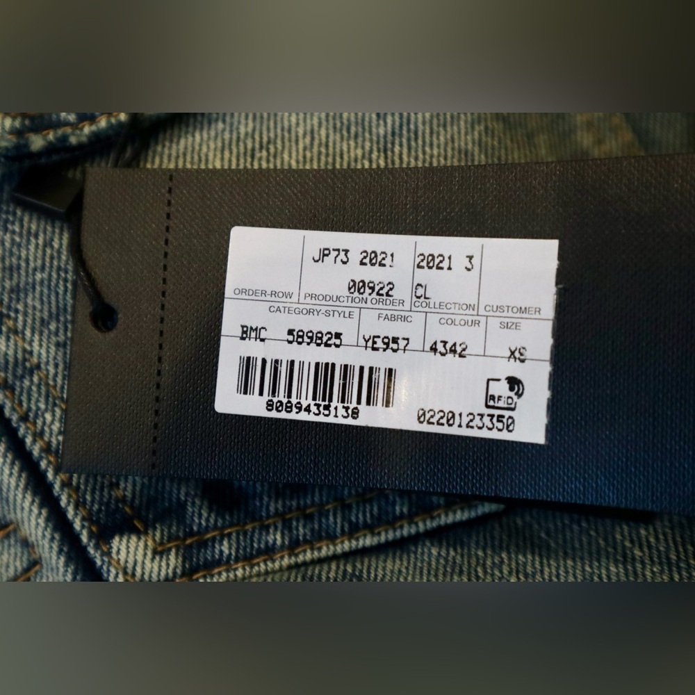 ❌SOLD❌YSL Destroyed Denim Jacket - Picture 9 of 10